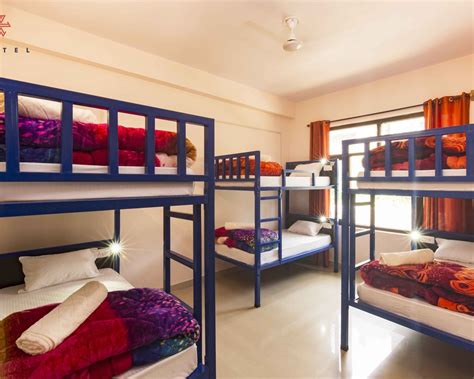 best hostel in bir